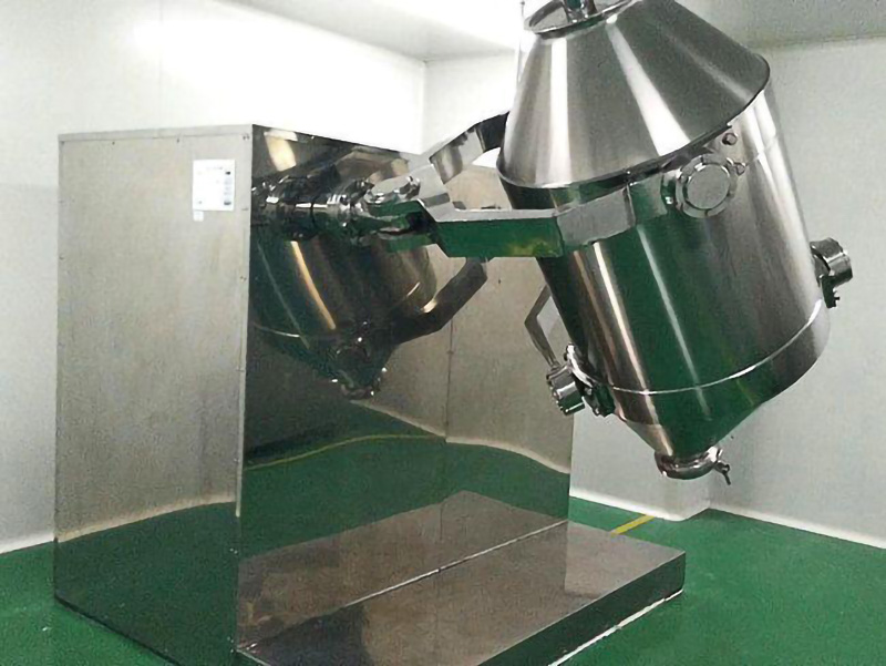 三維混合機客戶現(xiàn)場